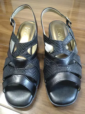 LASCALA 블랙 스트랩 샌들 23.0cm