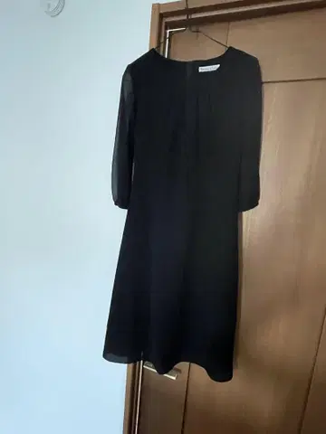 Christian & Diana 블랙 드레스 무릎 기장