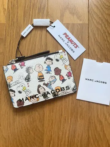 새상품 MARC JACOBS PEANUTS 콜라보 지갑