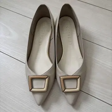 LE TALON 루탈론 베이지 스틸레토 펌프스 24cm