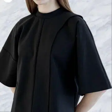 iore 이오레 DETAIL PONTE T-SHIRT