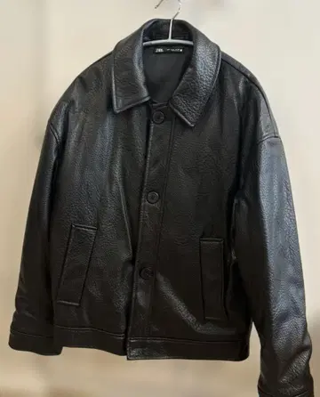 ZARA (자라) 페이크 레더 자켓 블랙 S 사이즈