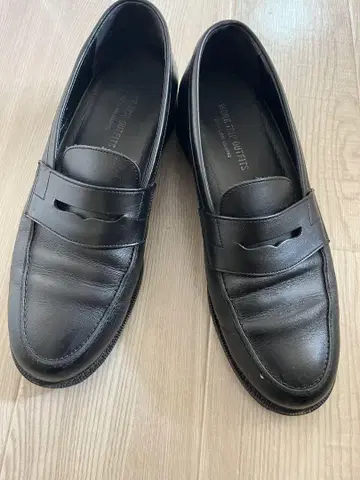 블랙 로퍼 약간의 흠집 있음