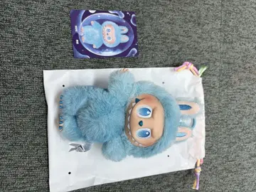 POP MART THE MONSTERS Big into Energy