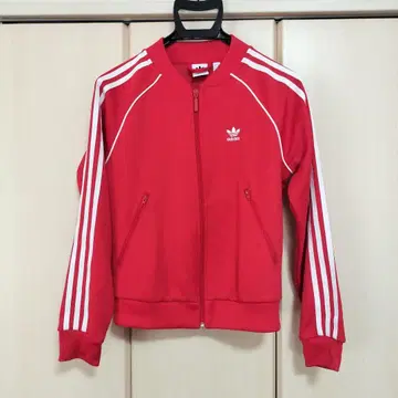 아디다스 트랙 상의