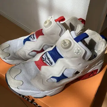 Reebok 리복 펌프 퓨리 x kitsune 세계 150족 한정판