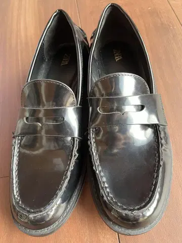 ZARA 블랙 로퍼 36