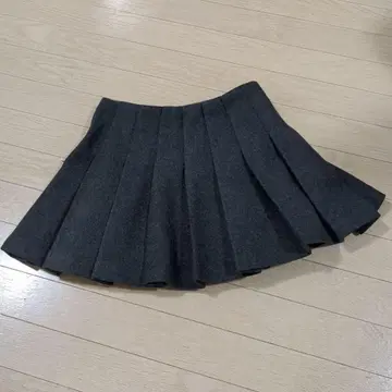 ZARA 그레이 플리츠 스커트 S 사이즈