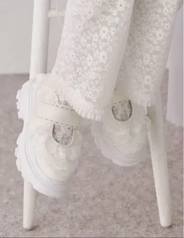 merry jenny 스니커즈 frill strap sneakers