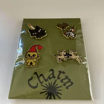 클레이로 Charm 핀 배지 세트