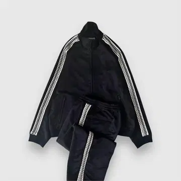 MAISON SPECIAL 프라임 오버 크로셰 라인 셋업 1