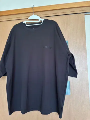 QUIKSILVER 블랙 T셔츠