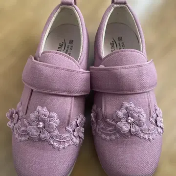 꽃무늬 자수 핑크 신발 25~25.5cm 새상품