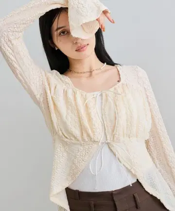VIS [세탁 가능] 프릴 레이스 블라우스 비스 상의 화이트