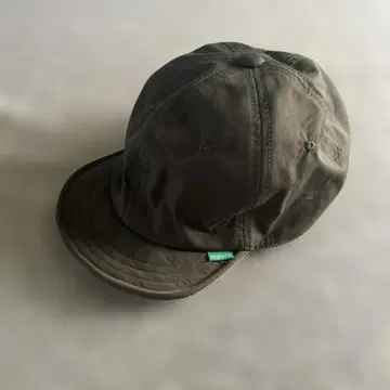 올리브색 조절 캡
