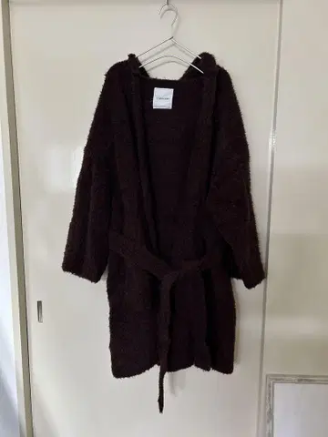 iliann loeb 이리안 로브 크림슨 복슬복슬 니트 로브 F