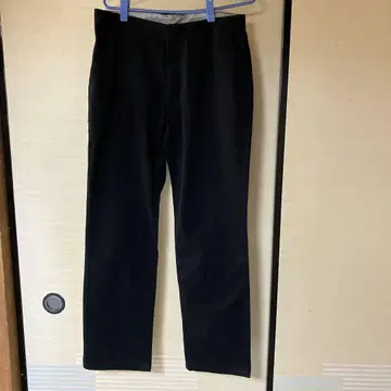 블랙 치노 팬츠