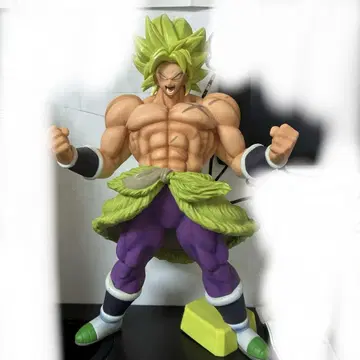 드래곤볼 브로리 피규어