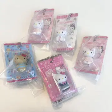 헬로키티 가챠가챠 피규어