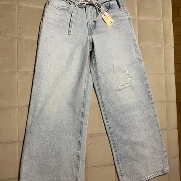 미사용 새상품 LEVI'S PREMIUM 와이드 스트레이트 데님 27
