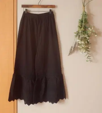 사만사 모스모스 컷 절개 속바지 블랙