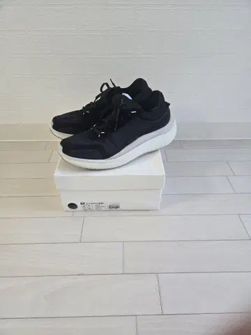 Y-3 AJATU RUN