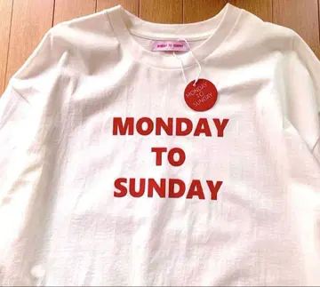 새상품 MONDAY TO SUNDAY 롱 T셔츠