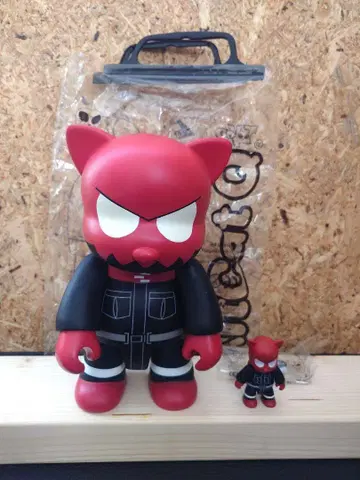 정품 Qee KitCat Q Devil Toyer N.B.C. 피규어