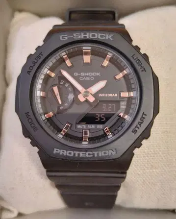 새상품급 G-SHOCK GMA-S2100-1AJF