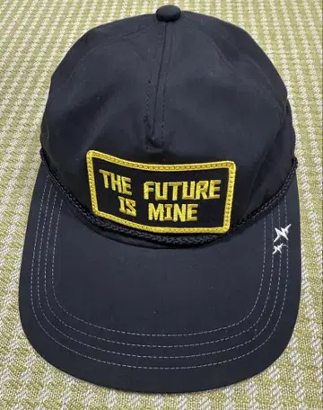 whi limited 캡 THE FUTURE IS MINE
