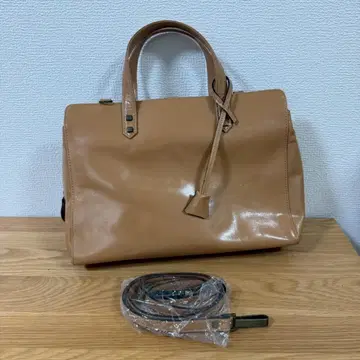 카멜 가죽 핸드백 브라운