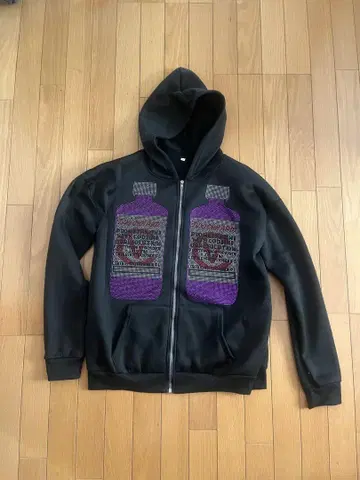 wockhardt bottle hoodie S