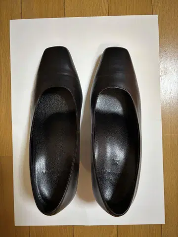 블랙 가죽 스틸레토 하이힐