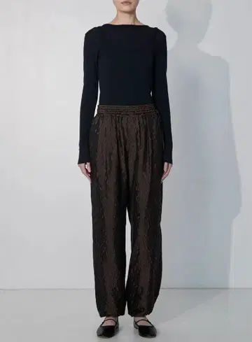 완판템! 2025 AW 신상! TICCA 레오파드 자카드 팬츠