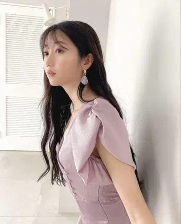 dazzlin 오타니 에미리 새틴 카슈쿨 머메이드 원피스