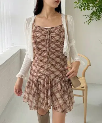 연속 NICECLAUP 드로스트 튜닉 원피스