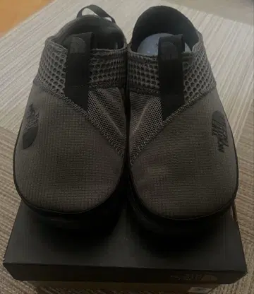 THE NORTH FACE 슬립온 슈즈 그레이