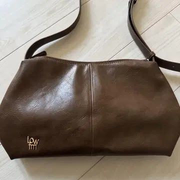 [ 로리즈팜 ] LF 숄더백 브라운