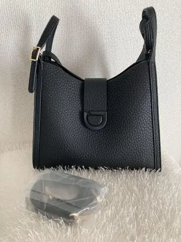 [새상품] 센터 벨트 핸드백
