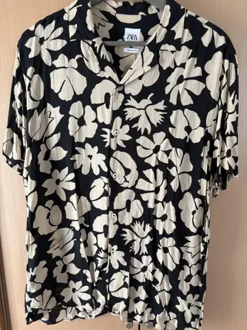 [새상품급] ZARA 플라워 프린트 반팔 셔츠 L