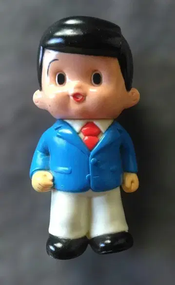 쇼와 레트로. 당시품 신용금고 소프트 비닐 신짱 저금통 레어
