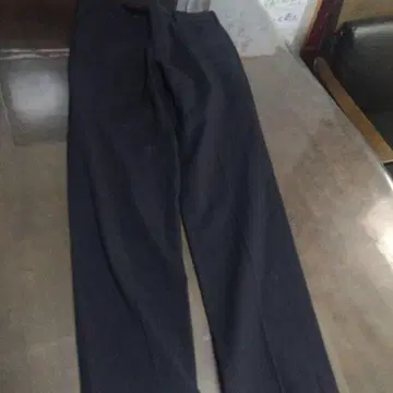 블랙 슬랙스