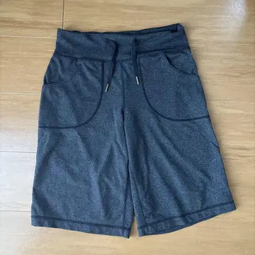 룰루레몬 새상품급 사이즈 2 팬츠