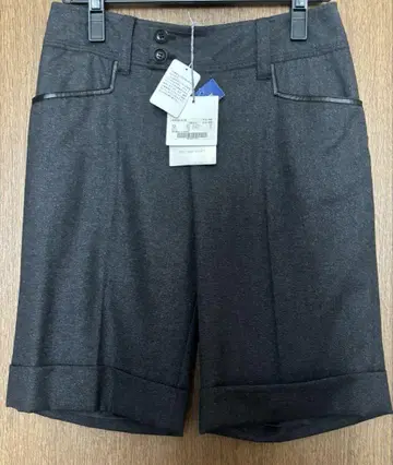 [ 미사용 새상품 ] 하프 팬츠 그레이