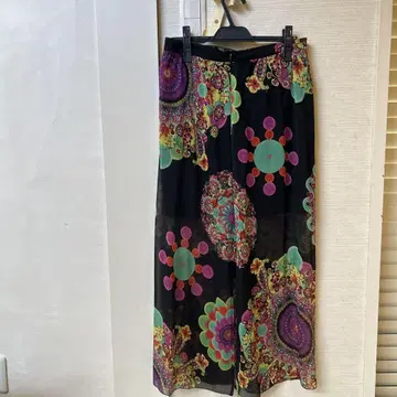 Desigual 플라워 프린트 플레어 스커트 사이즈 38