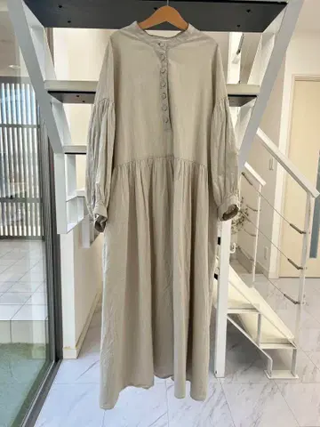 베이지 롱 원피스 늑대와 올빼미