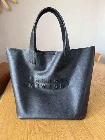BARNEYS NEW YORK 블랙 토트백