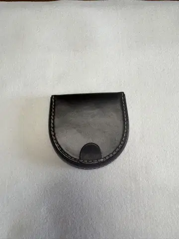 Paul Smith 말발굽형 가죽 코인 케이스 블랙