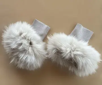 퍼 베이지색 소매