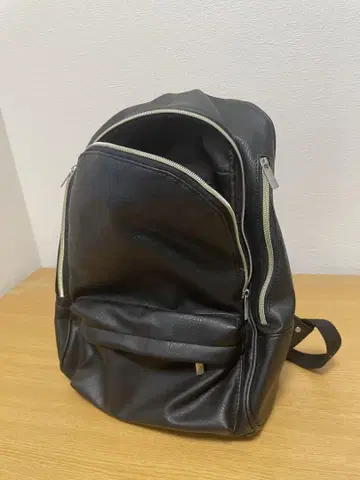 블랙 럭색 백팩
